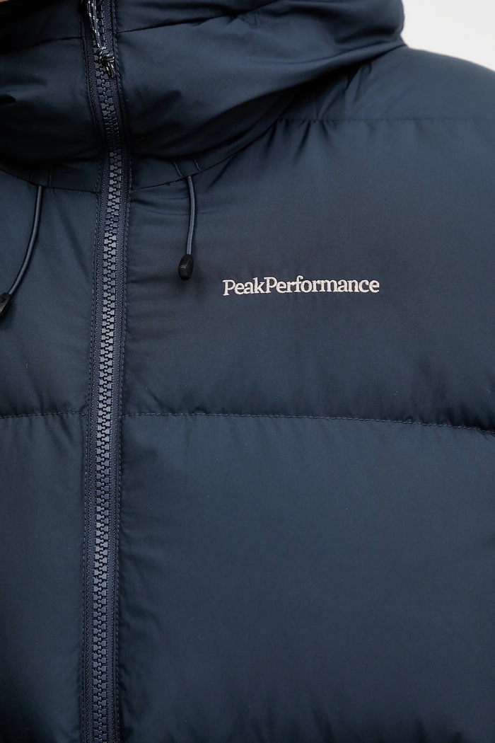 Pernata jakna Peak Performance Rivel G80551 mornarsko plava