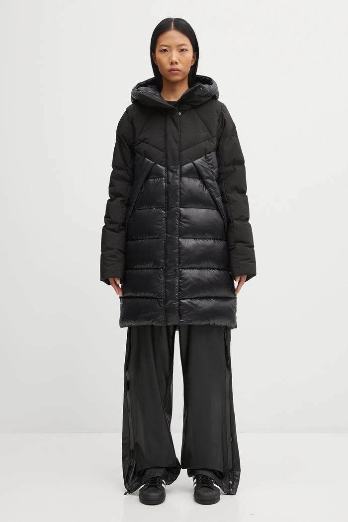 Páperová bunda Helly Hansen W WINTER BLISS DOWN PARKA čierna 54461