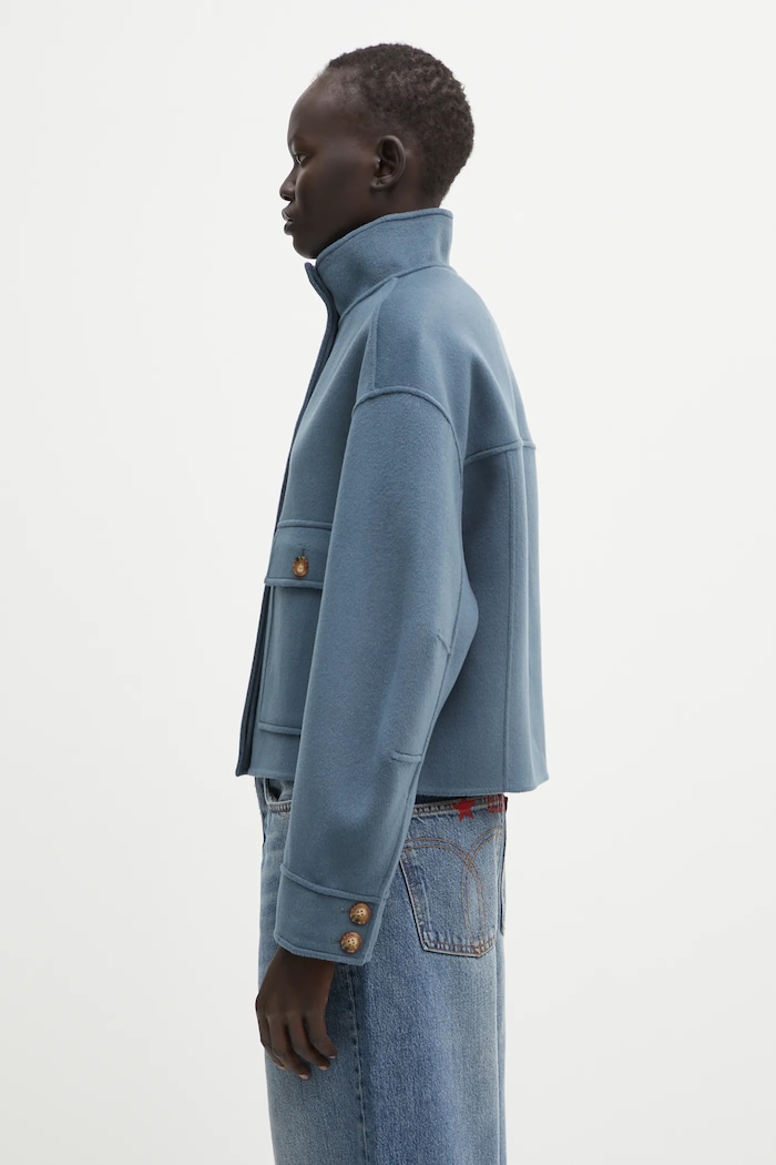 Maison Kitsuné Шерстяная куртка-бомбер Maison Kitsuné Double Face Cropped PW02118WQ4067 тёмно-синий AW25