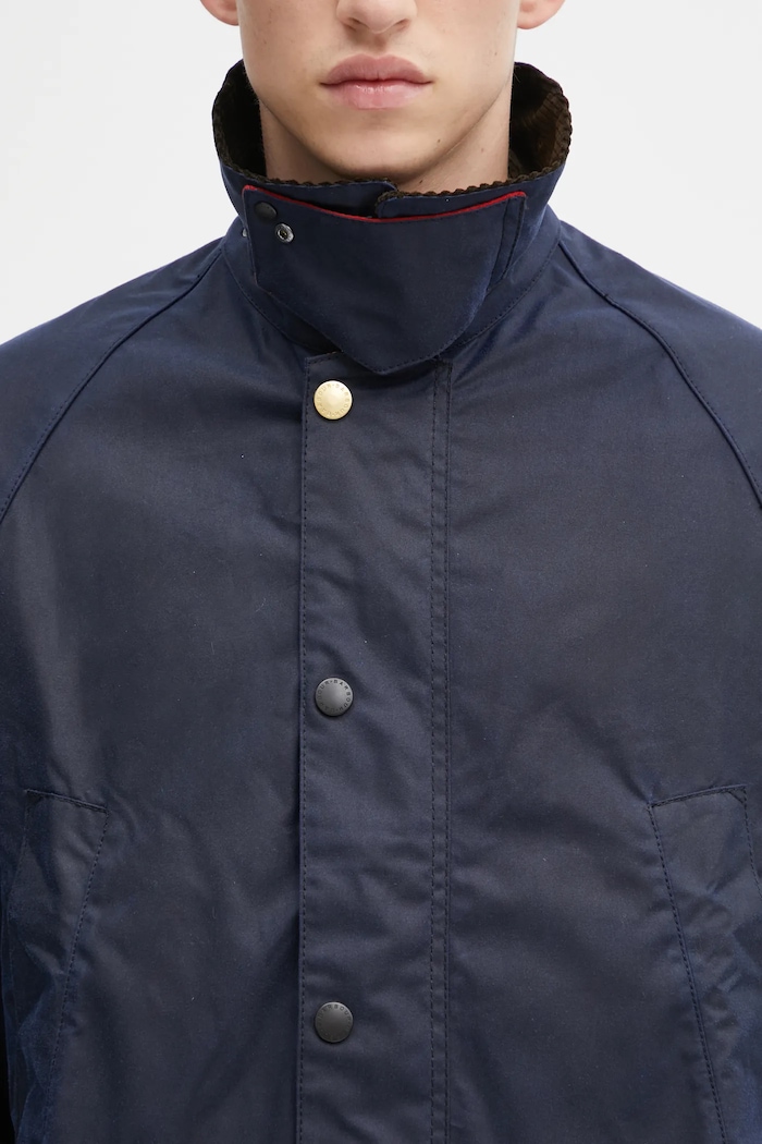 Bavlněná bunda Barbour x Paul Smith OS Bedale Wax MWX2515NY94 námořnická modř