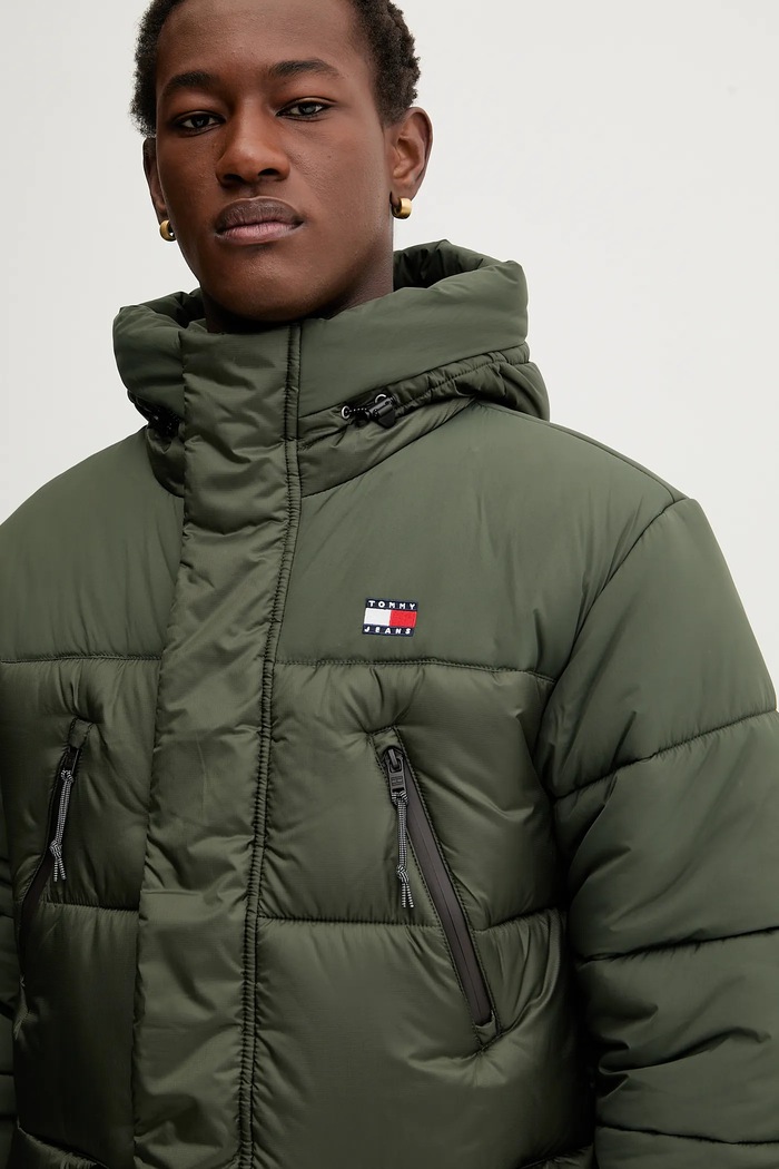 Яке Tommy Jeans зелен DM0DM22249