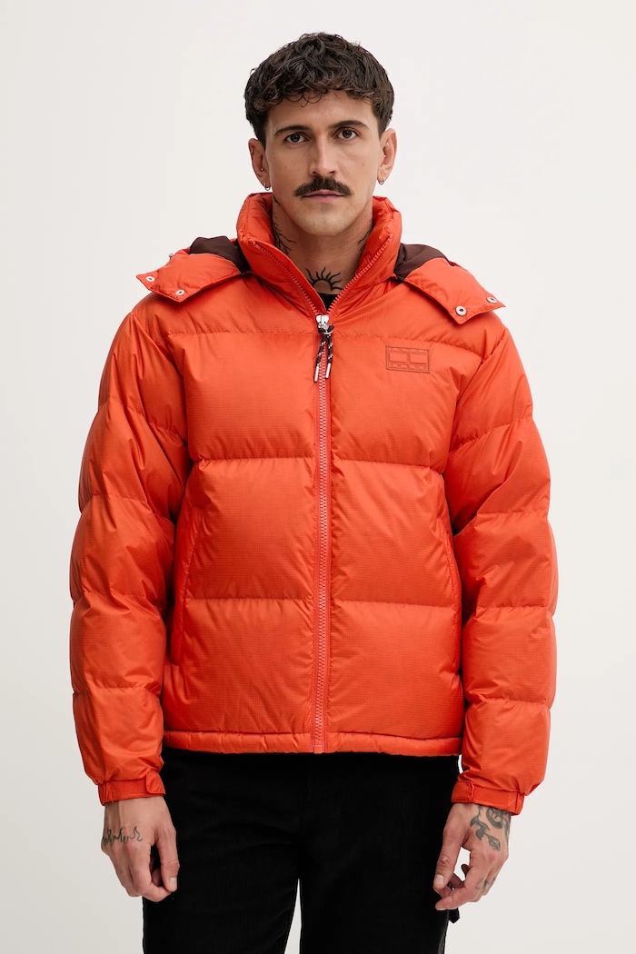 Páperová bunda Tommy Jeans zateplené oranžová DM0DM22036