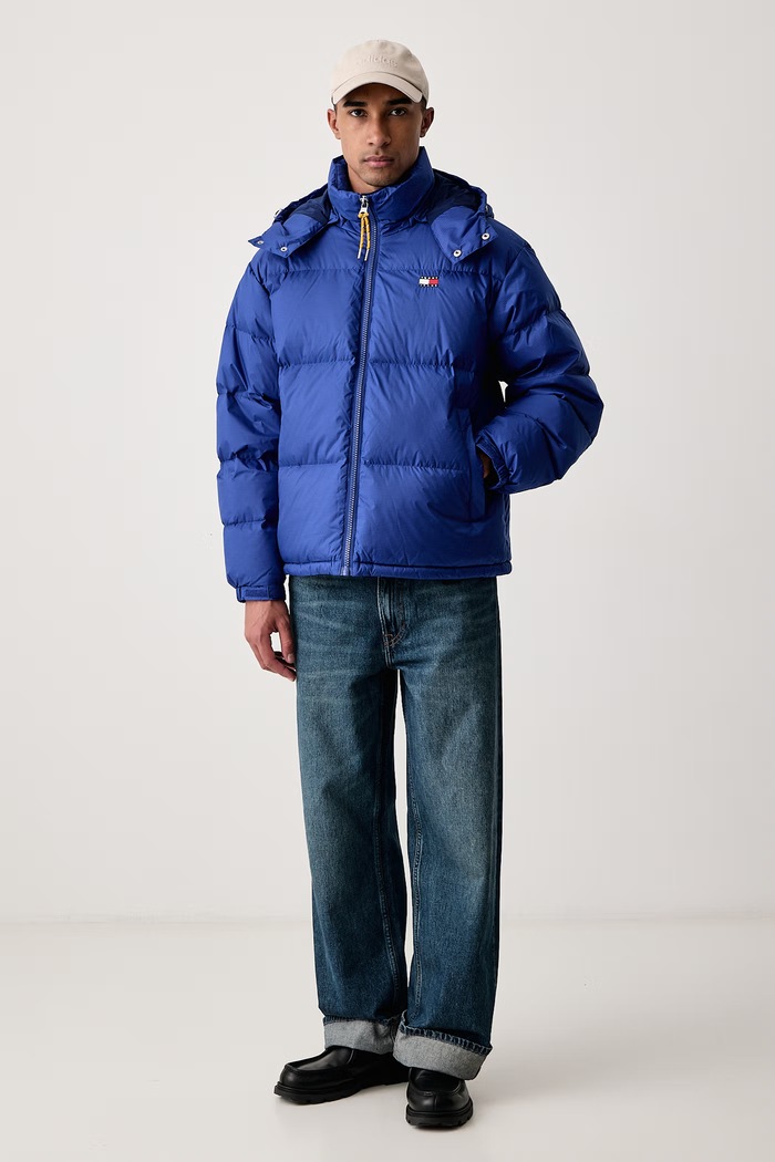 Tommy Jeans Péřová bunda pánská DM0DM22036 modrá AW25
