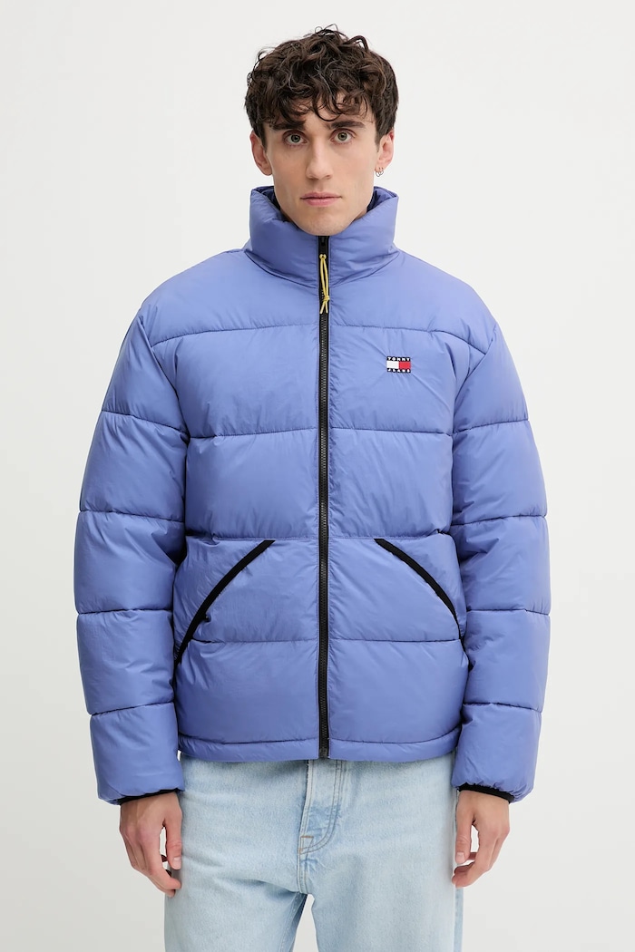 Tommy Jeans rövid kabát szigetelt lila DM0DM22040
