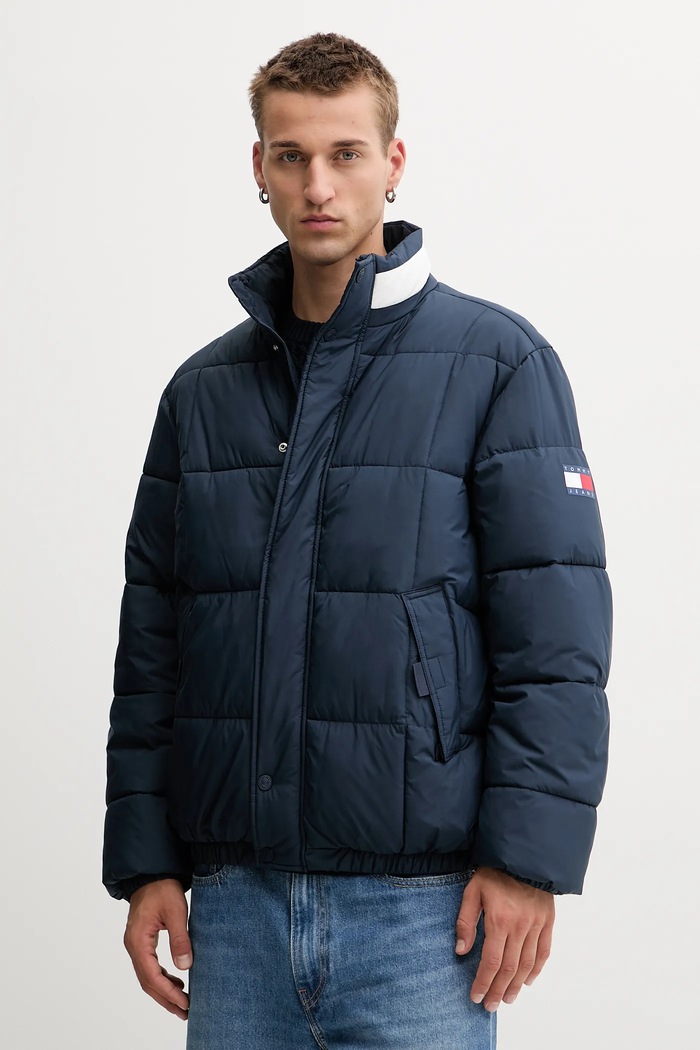 Bunda Tommy Jeans zateplené tmavomodrá DM0DM22041