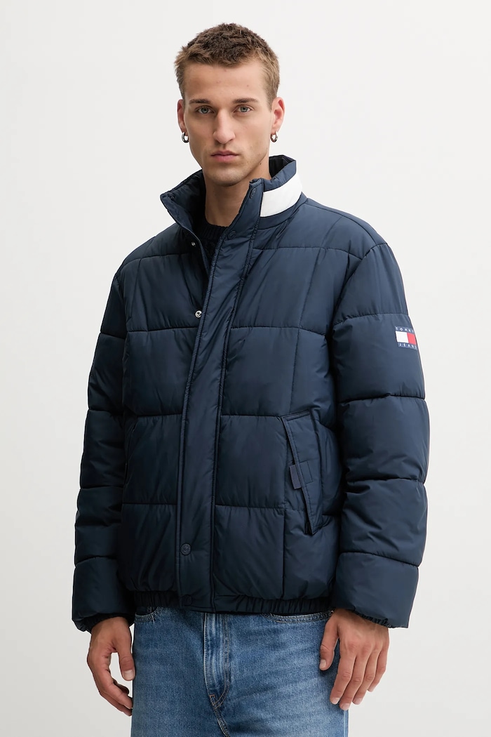 Bunda Tommy Jeans zateplené tmavomodrá DM0DM22041
