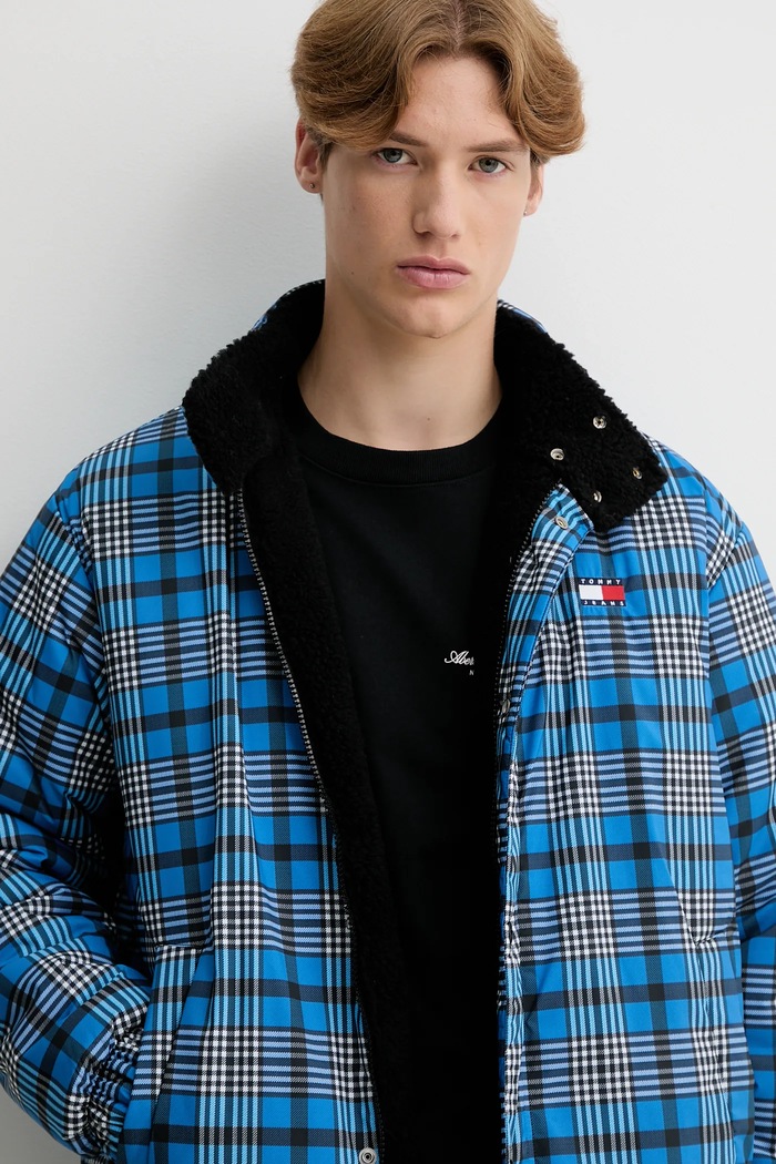 Μπουφάν δυο όψεων Tommy Jeans DM0DM22064