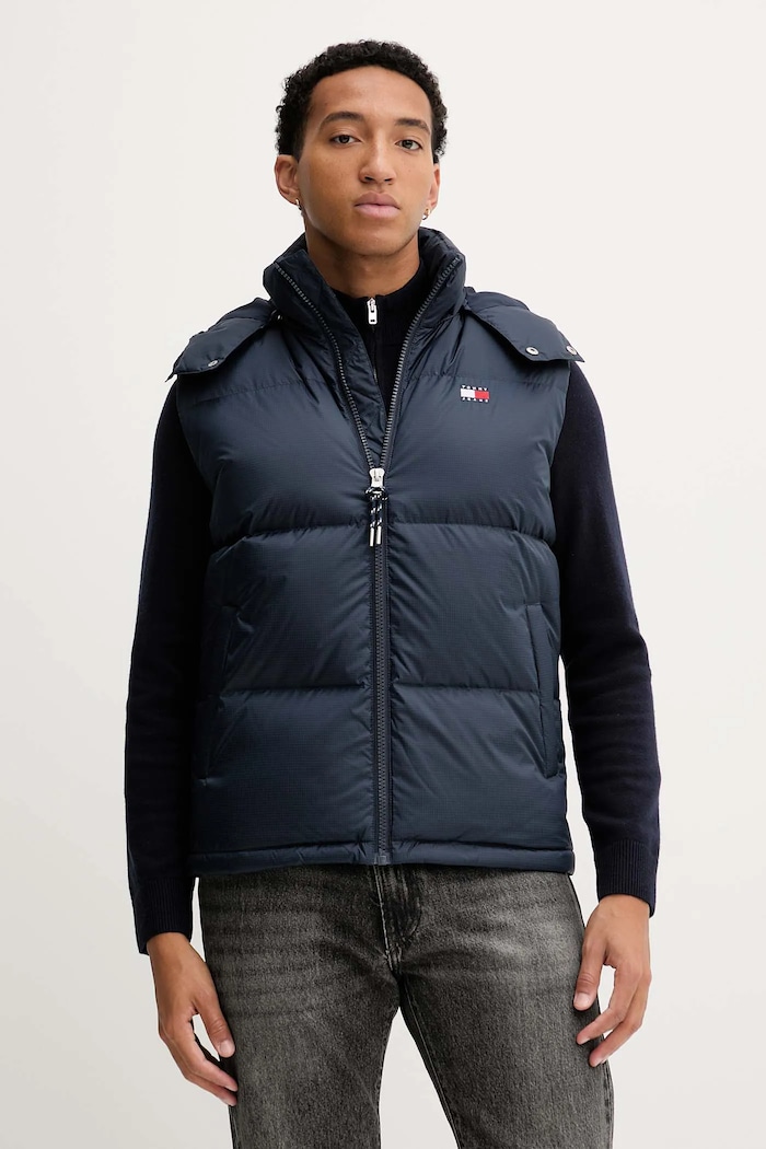 Páperová vesta Tommy Jeans zateplené tmavomodrá DM0DM22068