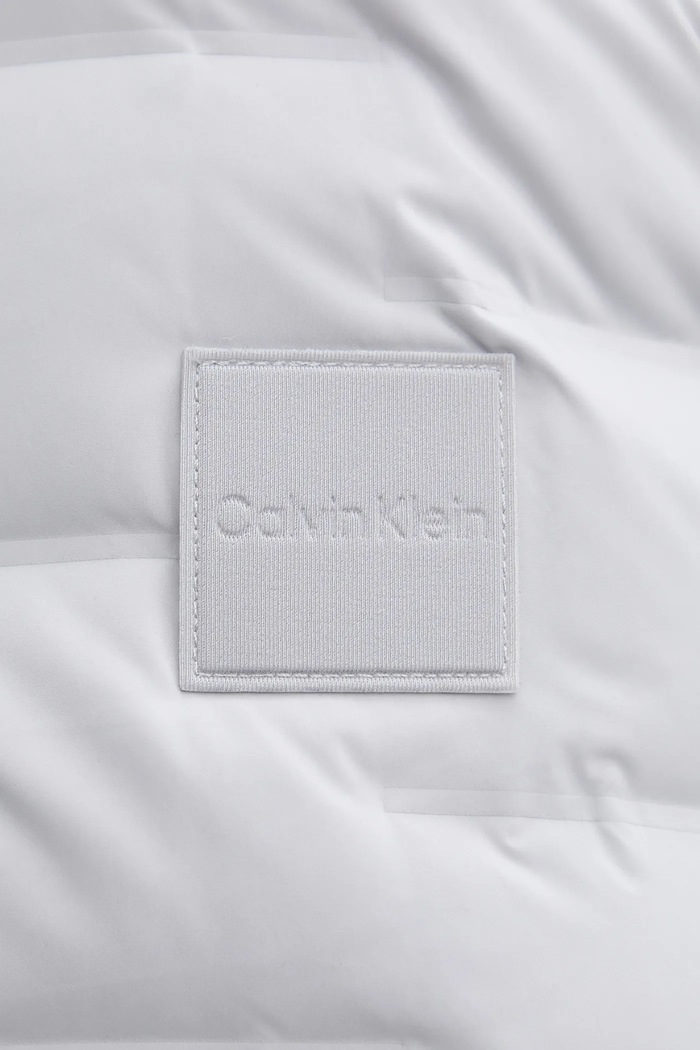 Páperová bunda Calvin Klein LV04LD520G