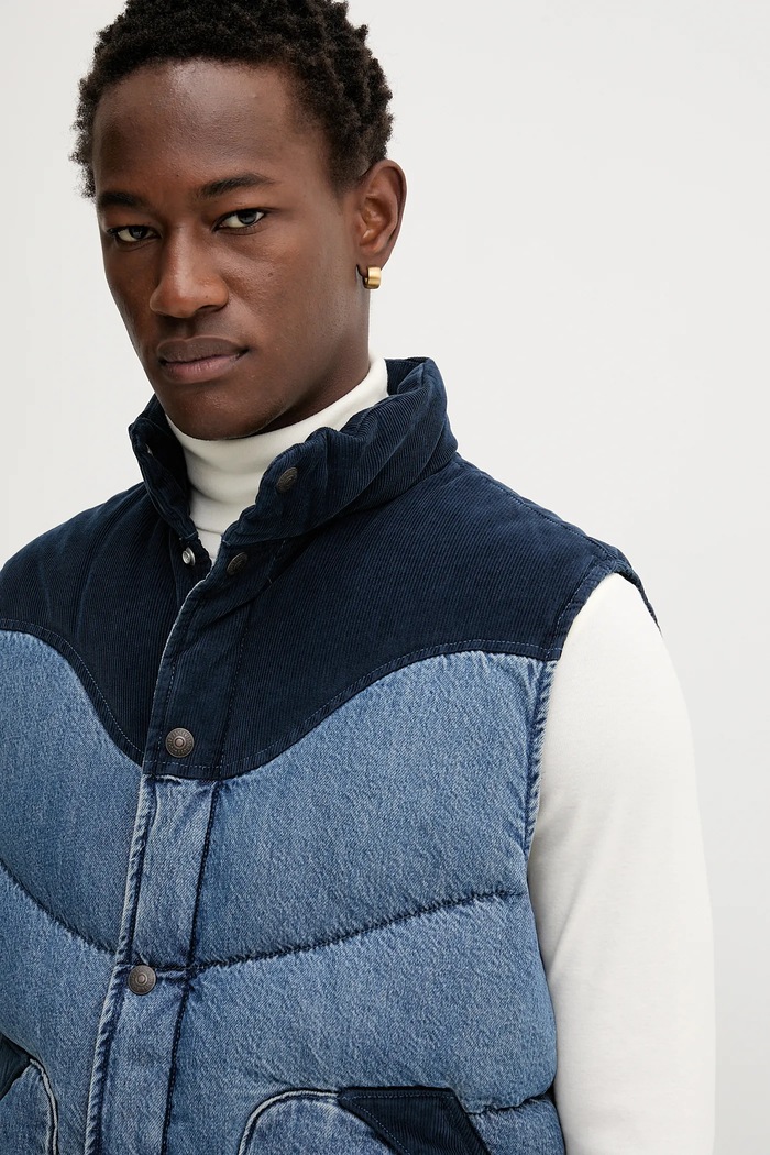 Páperová vesta Levi's modrá 003GQ