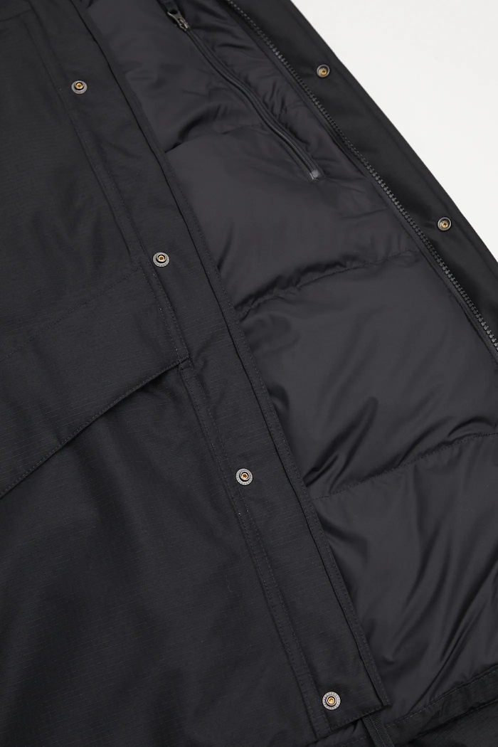 The North Face down jacket Mountain Down Jacket NF0A8D1VJK31 black