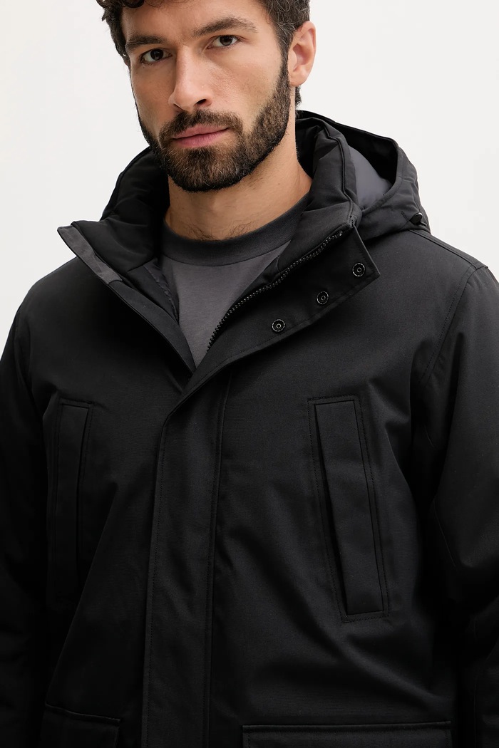 Jack Wolfskin rövid kabát CANYON SHIELD fekete A65119