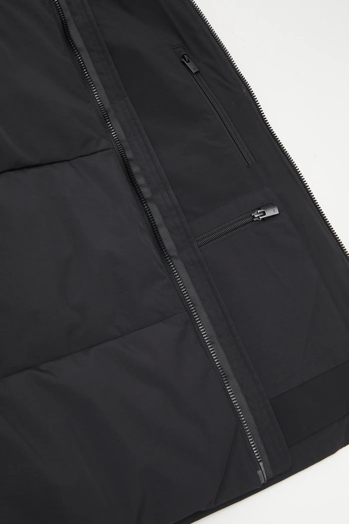 Pernata jakna Heliot Emil AW25.M.02.093.BLK01.CO crna