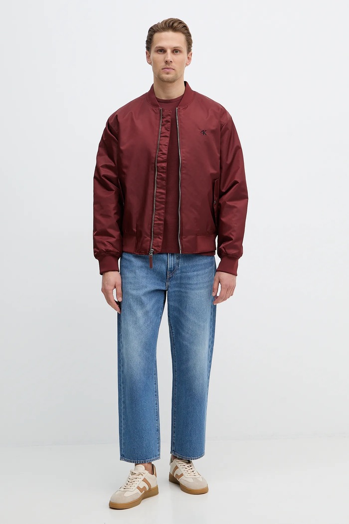 Calvin Klein Jeans bomber dzseki LV04RC526G burgundia SS26