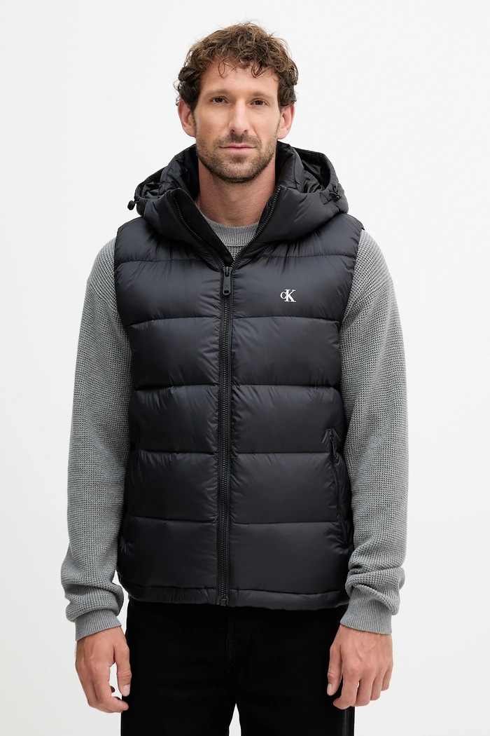 Péřová vesta Calvin Klein Jeans s podšívkou černá LV04RD531G