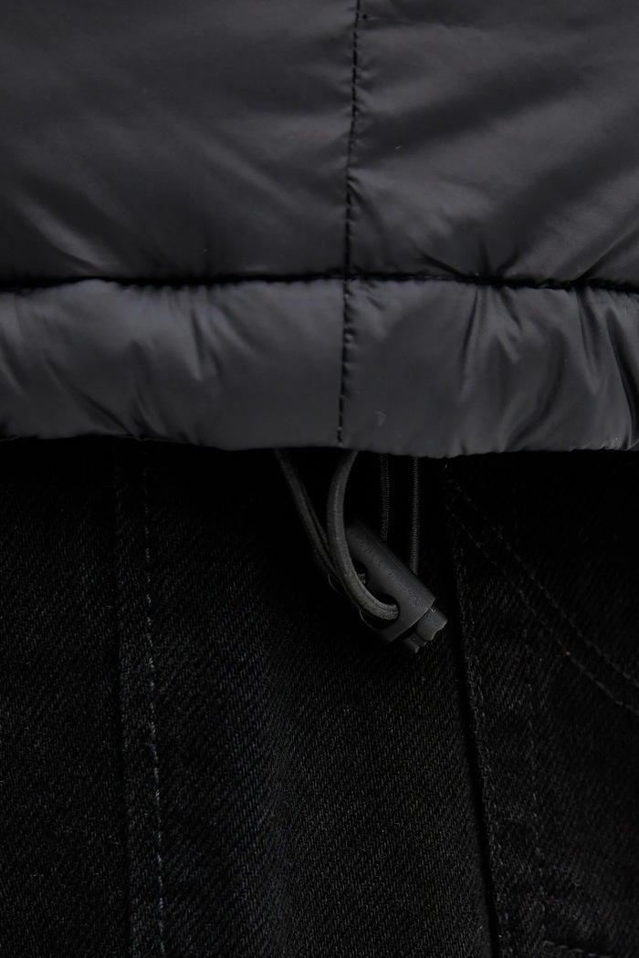 Péřová vesta Calvin Klein Jeans LV04RD531G