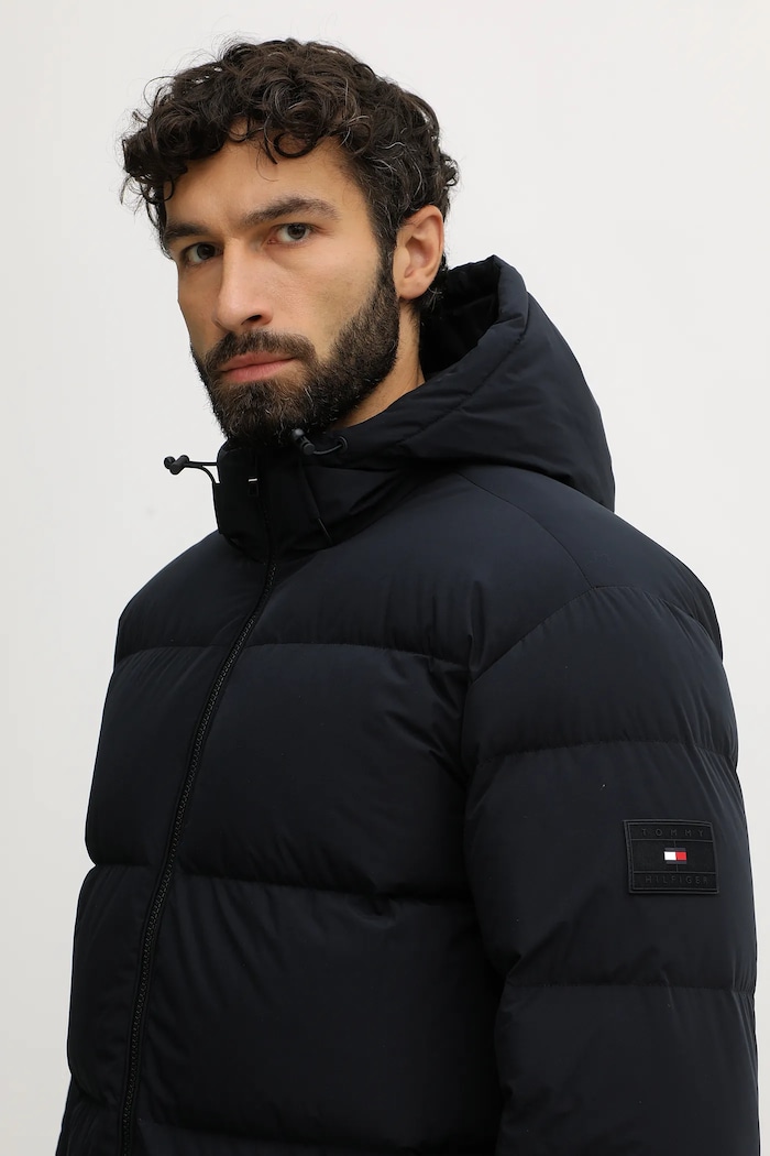 Péřová bunda Tommy Hilfiger námořnická modř MW0MW40628