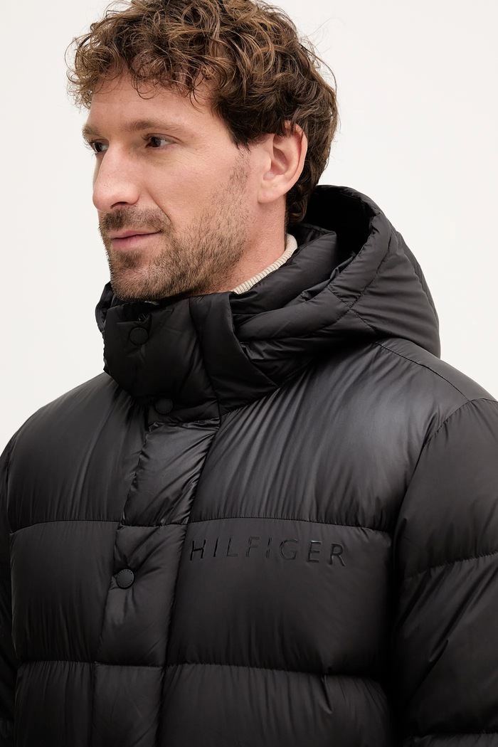 Páperová bunda Tommy Hilfiger čierna MW0MW40613