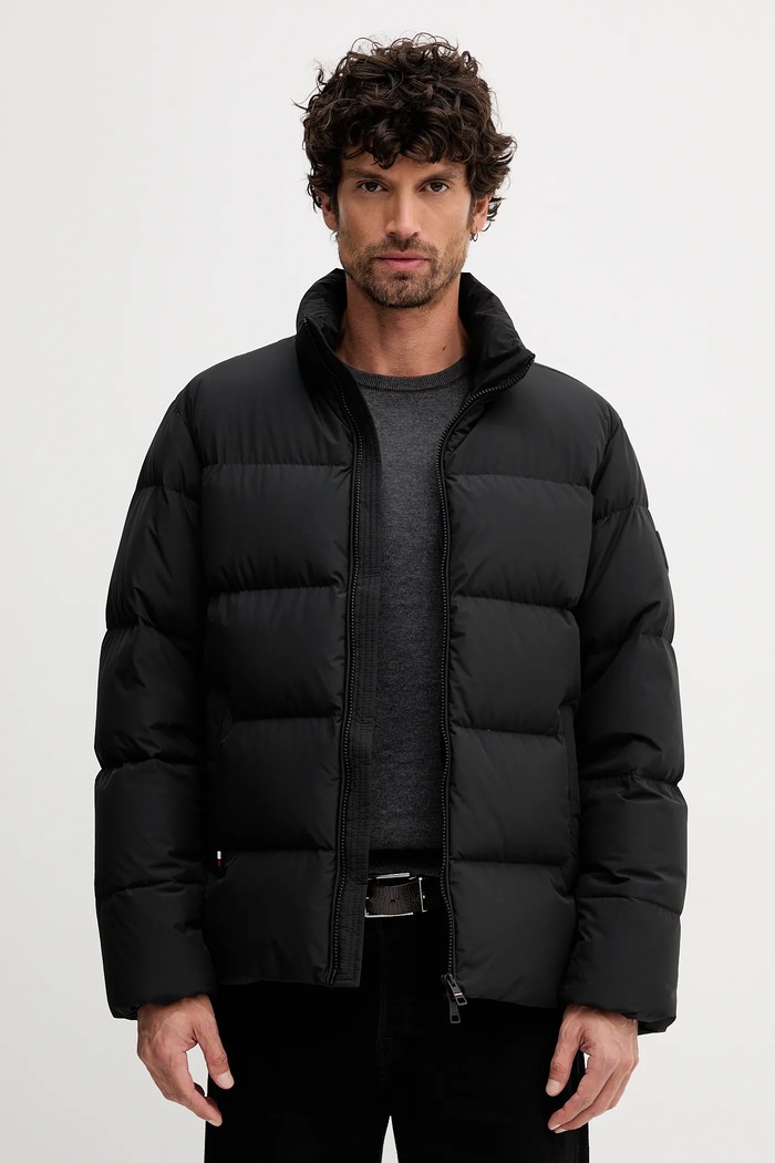 Péřová bunda Tommy Hilfiger černá MW0MW40615