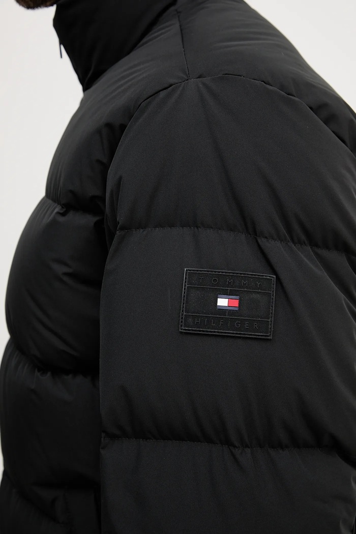 Péřová bunda Tommy Hilfiger MW0MW40615