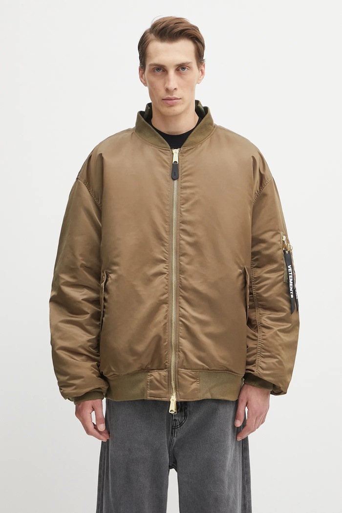 Obojstranná bunda bomber VETEMENTS x Alpha Industries Cut-Up Bomber bomber zelená UH76BO450GO