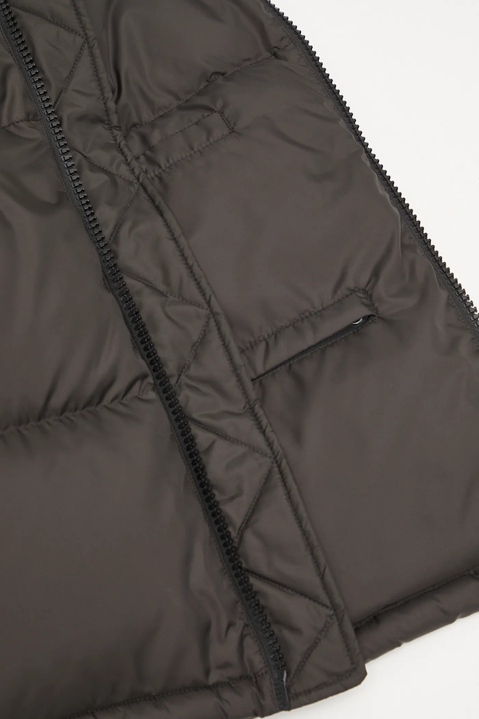 VETEMENTS kurtka puchowa Iconic Boxy Puffer UH76PU200BW