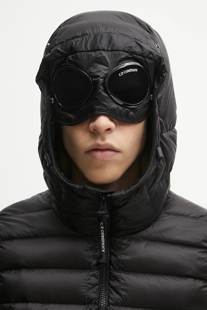 C.P. Company vestă de puf 19CMVE032A110416A negru