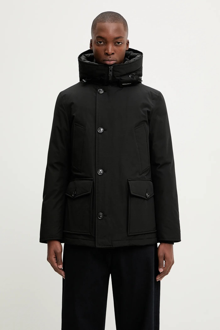 Páperová bunda Woolrich Arctic zateplené čierna CFWOOU0771MRUT0001