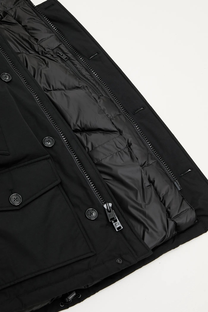 Páperová bunda Woolrich Arctic CFWOOU0771MRUT0001 čierna
