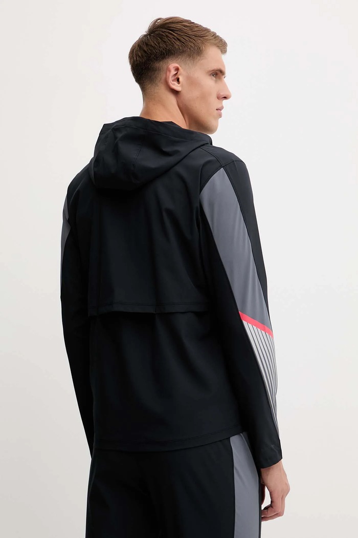 Odzież Under Armour kurtka sportowa Velociti Storm 6005900 czarny