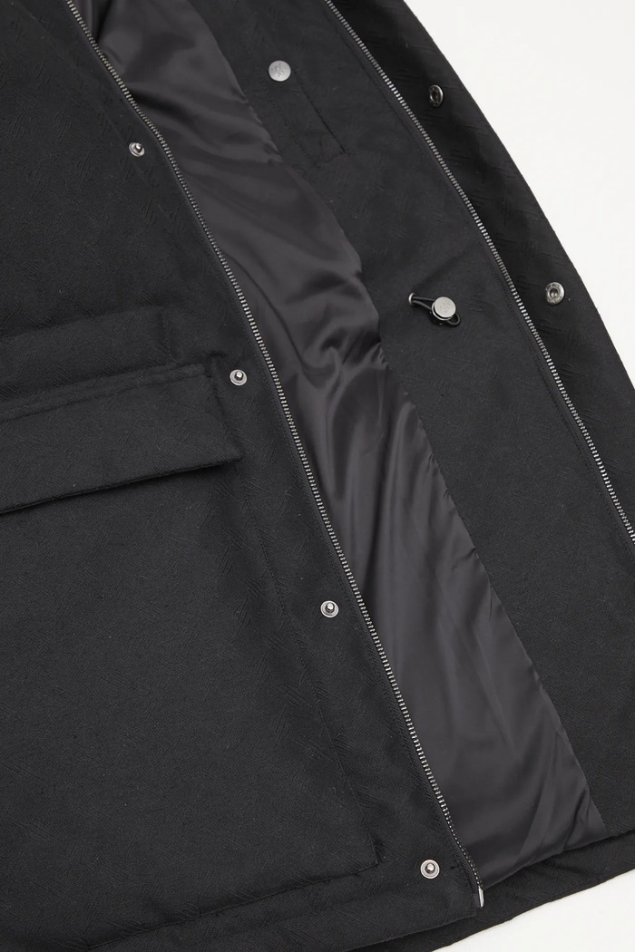 Daily Paper rövid kabát Oba Monogram Puffer 2521155 fekete