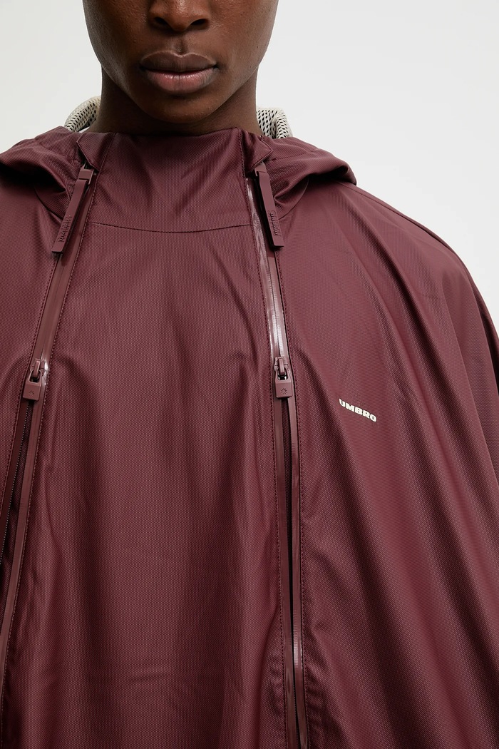Pelerina Rains Rains x Umbro 20800.141