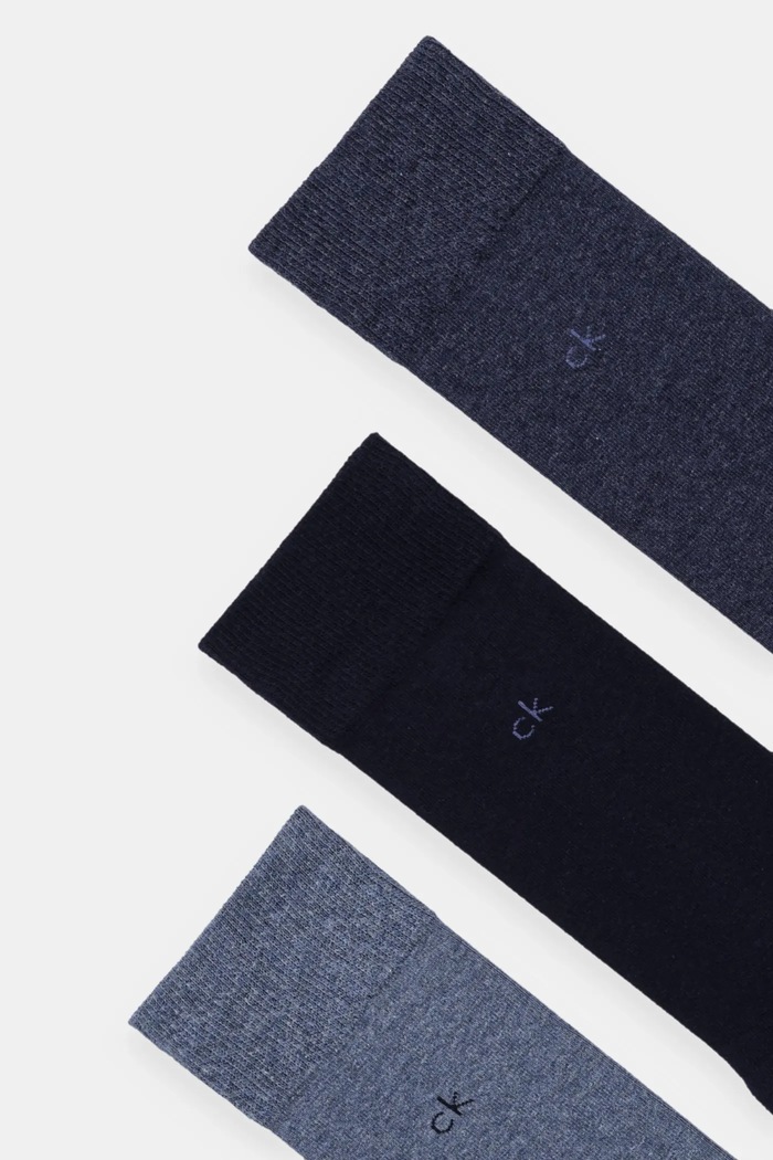 Calvin Klein skarpety męskie z bawełną 3-pack 701234208 niebieski SS26
