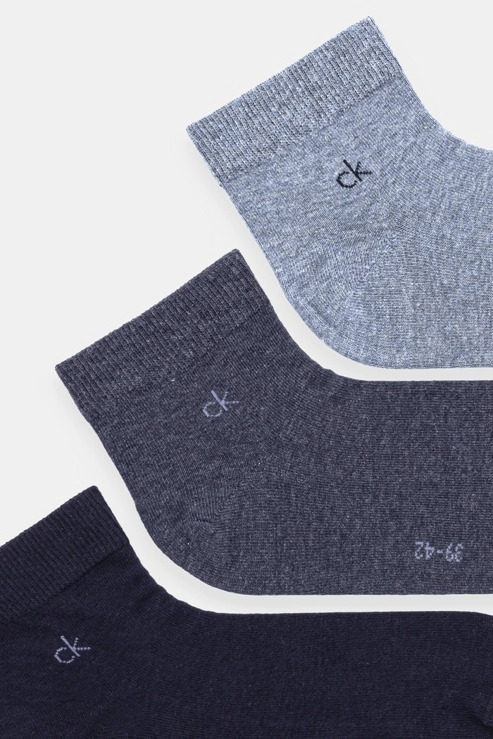 Calvin Klein ponožky pánske s bavlnou 3-pak 701234209 modrá SS26
