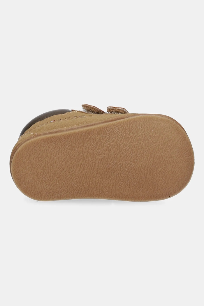 Βρεφικά παπούτσια Tommy Hilfiger T0B5.34059 καφέ