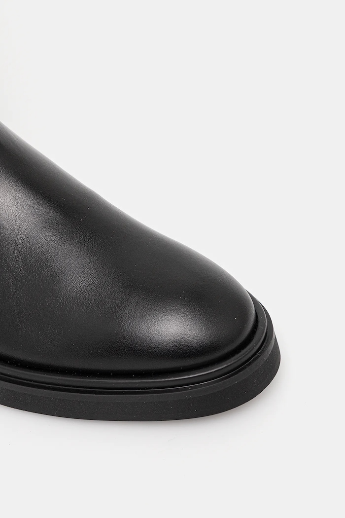 Calvin Klein kozaki skórzane KNEE BOOT W/ METAL LOGO czarny HW0HW02665