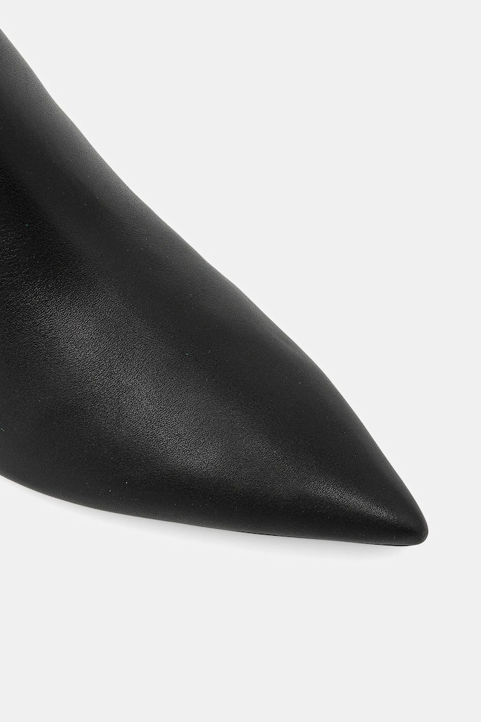 Calvin Klein bőr csizma ESS KITTEN HEEL LONG BOOTS fekete HW0HW02690