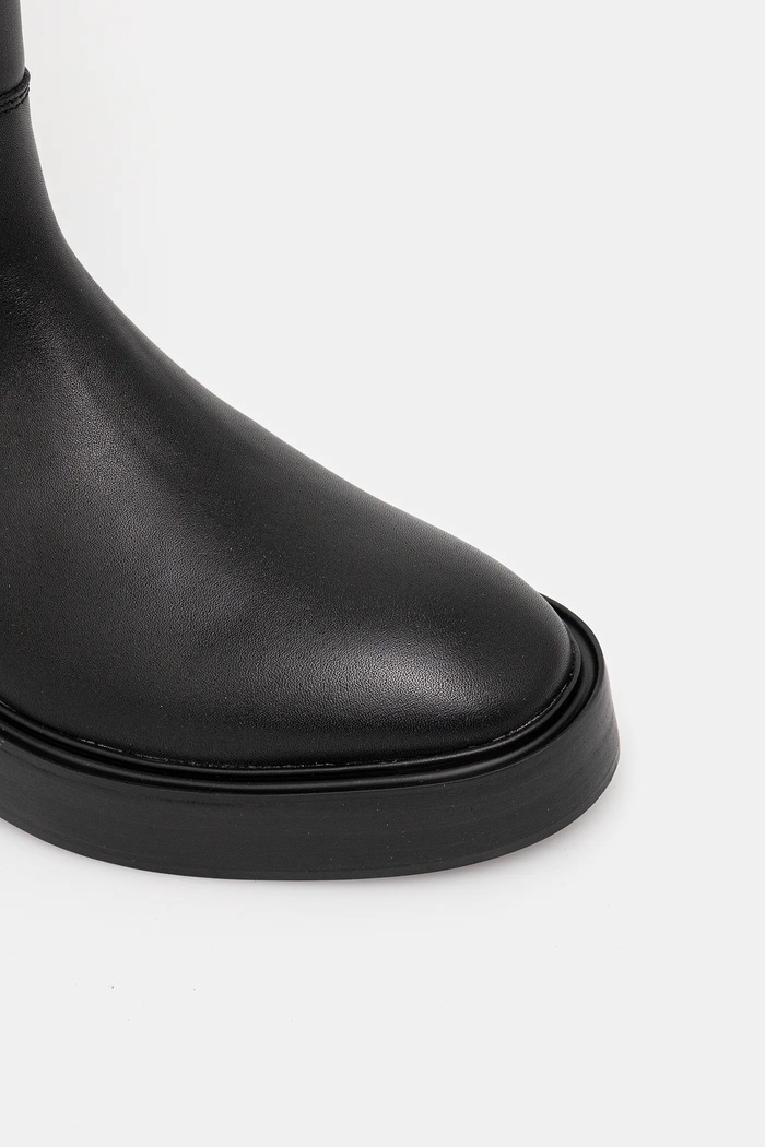 Calvin Klein kozaki skórzane CONCAVE WELT UKT BOOT LTH czarny YW0YW01910