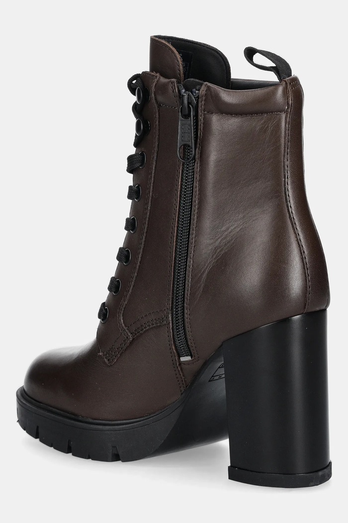 Boty Kožené kotníkové boty Tommy Jeans TJW HEEL LACE UP BOOT EN0EN02832 hnědá