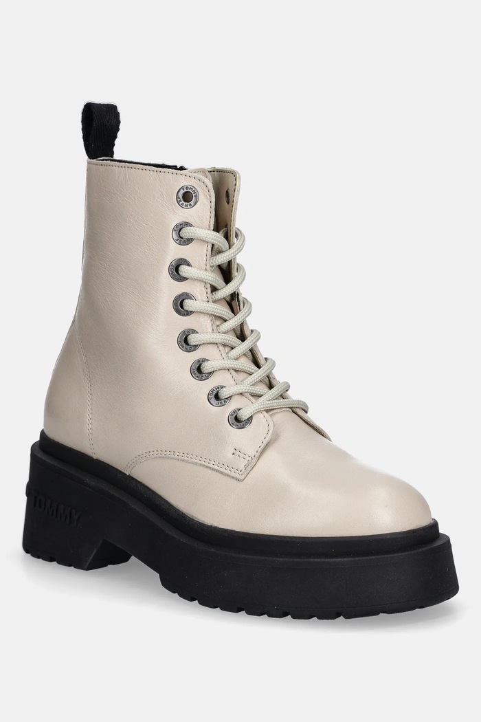 Kožené workery Tommy Jeans TJW CHUNKY SHINY LEATHER BOOT usňová koža béžová EN0EN02848