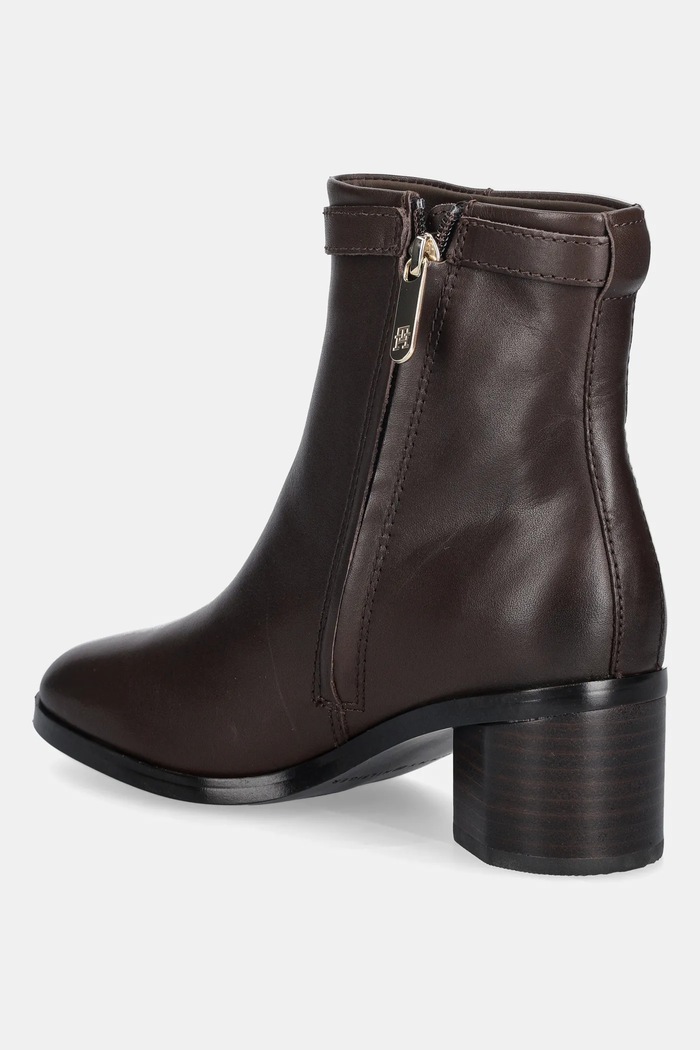 Boty Kožené kotníkové boty Tommy Hilfiger TH BUCKLE RIDING MID HEEL BOOTIE FW0FW08859 hnědá