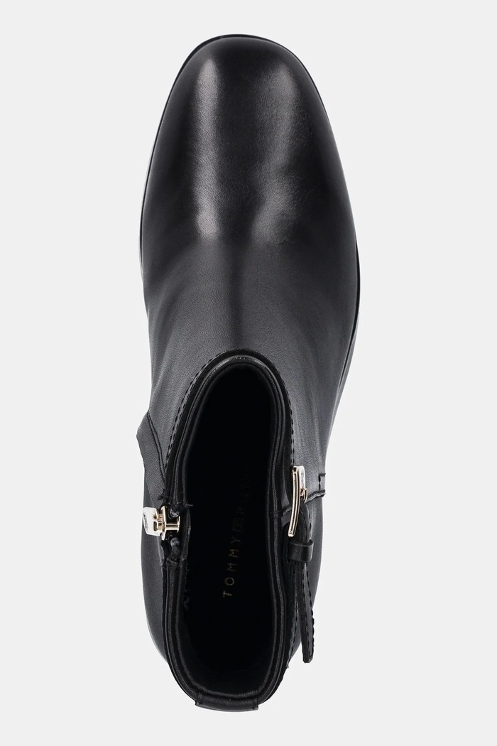 Δερμάτινες μπότες Tommy Hilfiger TH BUCKLE RIDING MID HEEL BOOTIE μαύρο FW0FW08859