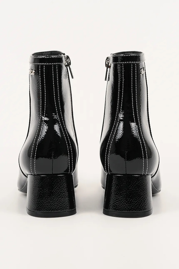 Boty Kožené kotníkové boty Karl Lagerfeld BONNIE KL30351.100 černá