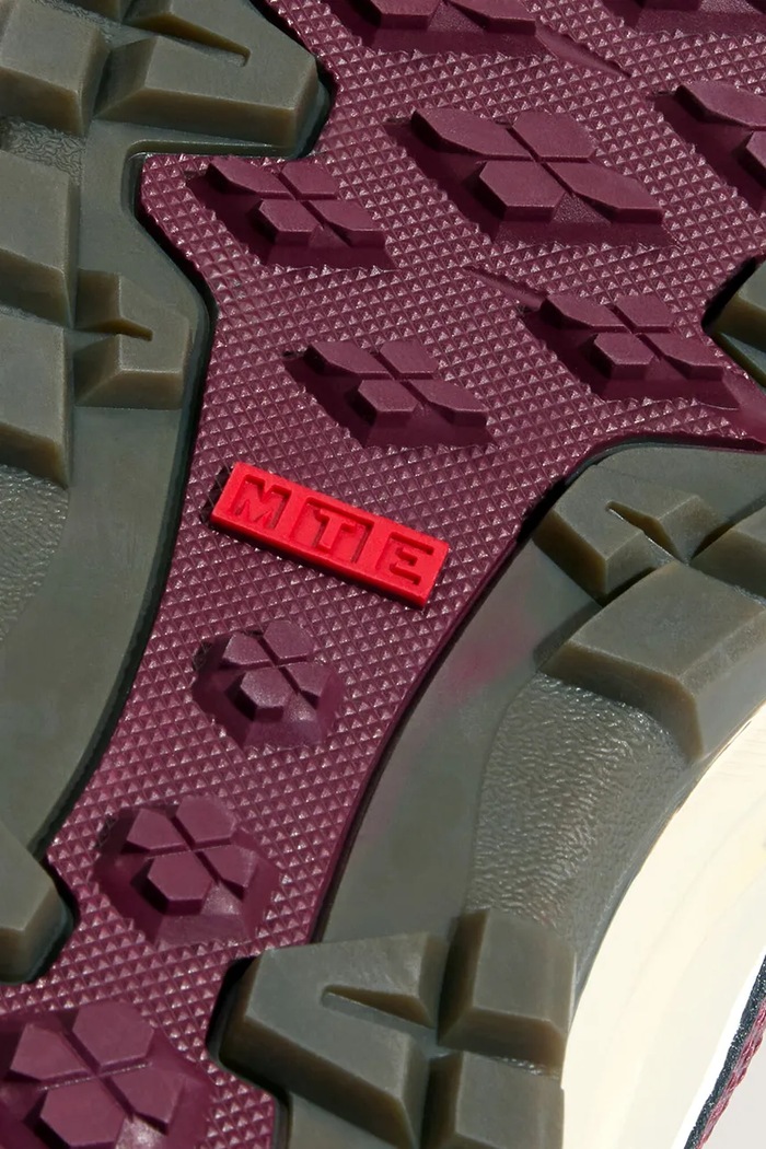 Čevlji Vans MTE Sk8-Hi Gore-Tex VN000DARC9F1 bež