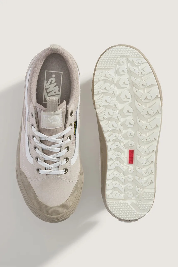 Πάνινα παπούτσια Vans MTE Old Skool Waterproof μπεζ VN000DAZSTN1