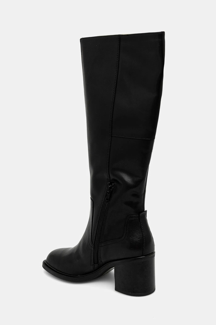 Obuwie Vagabond Shoemakers kozaki skórzane MERYL 6047.001.20 czarny