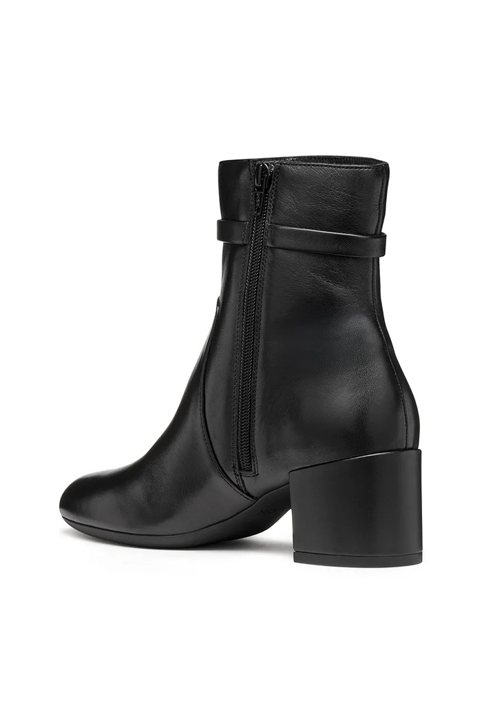 Geox bőr csizma D ELEANA fekete D56TWC.00085.C9999