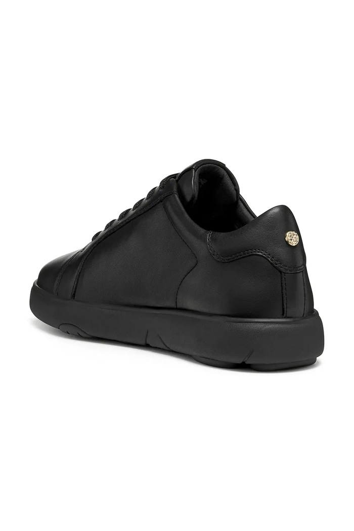 Sneakers din piele D NEBULA 2.0 C Geox D563TD.00085.C9999 negru