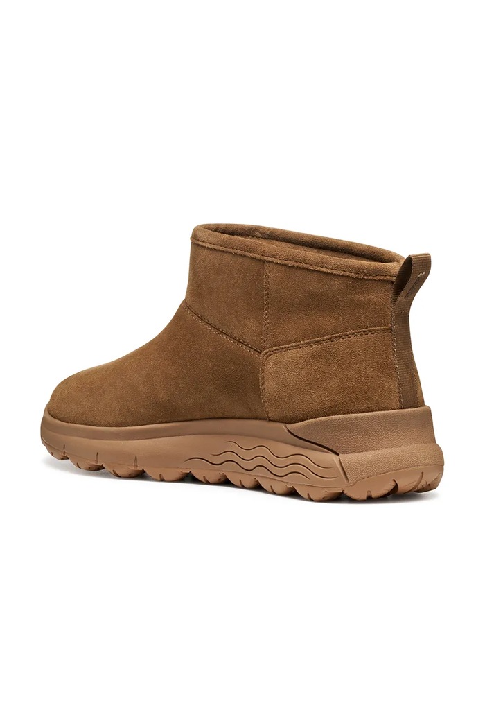 Semišové topánky Geox D SPHERICA 4X4 B ABX hnedá D5626B.00022.C6372