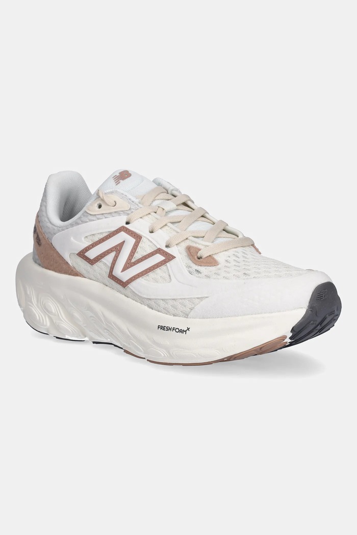 Tekaški čevlji New Balance UTRN Trening siva UTRNAE